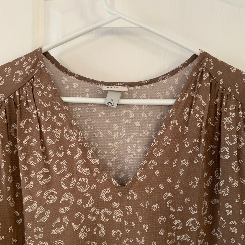 A New Day Brown Leopard‎ Print Tiered Maxi Dress Long Sleeve V-Neck Rayon Small - Picture 4 of 11